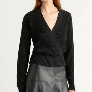 Modern Citizen Marlowe V-Neck Cropped Sweater (Black) Size Large